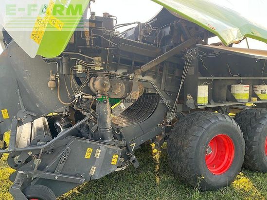 Empacadora gigant - Claas - quadrant 3200 rc