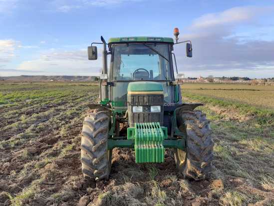 Tractor agrícola - John Deere - 6200