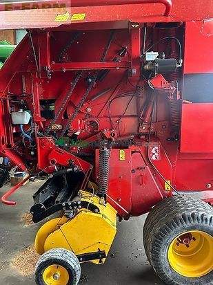 Empacadora gigant - New Holland - br 750