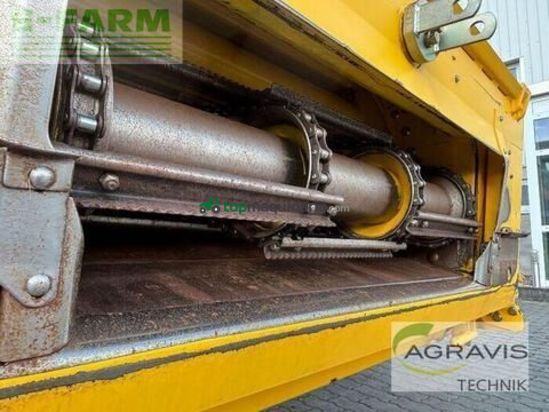 Cosechadora de Cereal - New Holland - cr 8.90 raupe