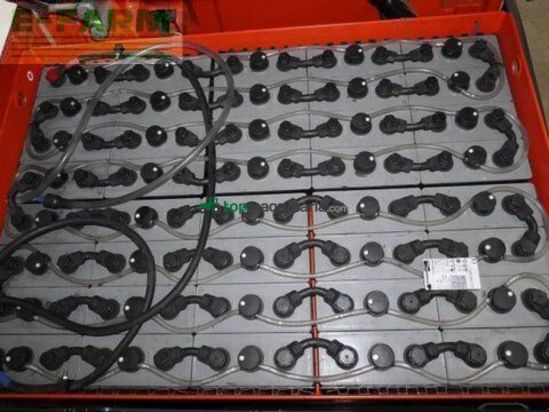 Elevadora - Linde - e 25/600 h 387