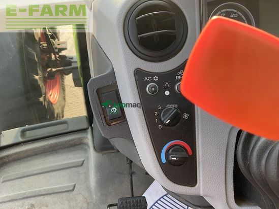Tractor agrícola - Claas - 820 axion tractor (st23326)