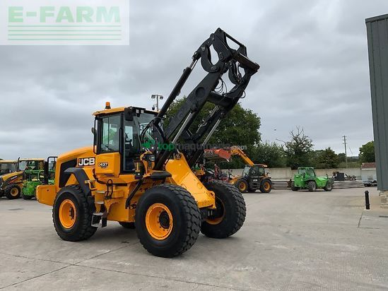Minicargadora - JCB - 437 wheeled loading shovel (st23075)