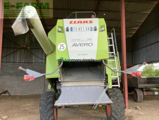 Cosechadora de Cereal - Claas - avero 240 t4f