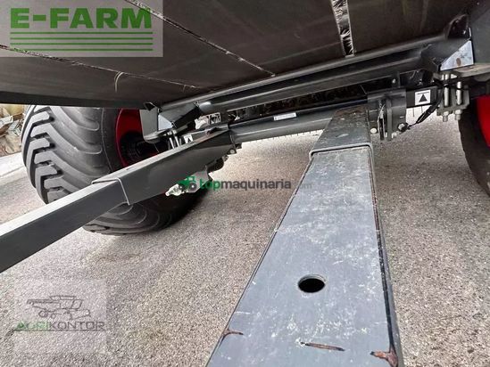 Empacadora gigant - Fendt - rotana 180v xtra cut welger