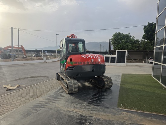 Excavadora Kubota KX080-3