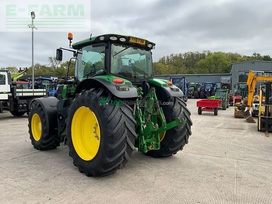 Tractor agrícola - John Deere - 6215r tractor (st24428)