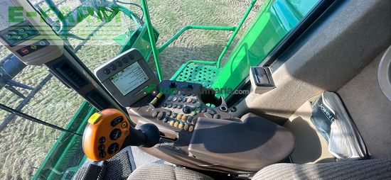 Cosechadora de Cereal - John Deere - T670