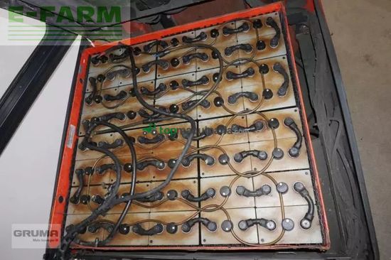 Elevadora - Linde - e 50/600 hl 388