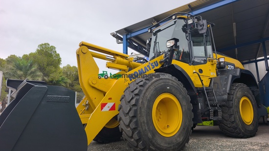 Pala cargadora Komatsu WA270-8