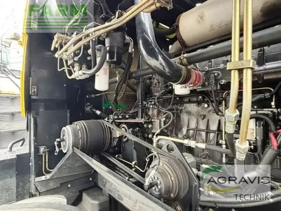 Cosechadora de Cereal - New Holland - fr 9060