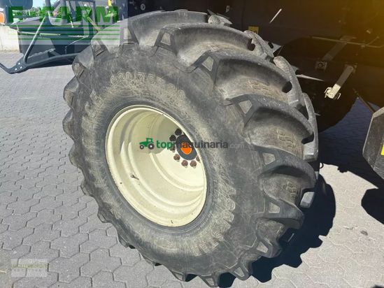 Cosechadora de Cereal - New Holland - cr 8080