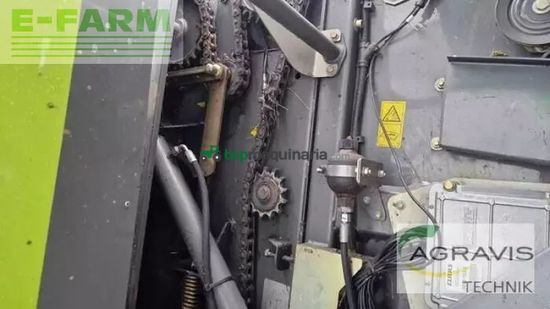 Empacadora gigant - Claas - rollant 454 rc uniwrap