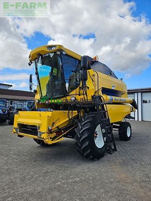 Cosechadora de Cereal - New Holland - tc 5070