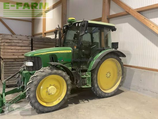 Tractor agrícola - John Deere - 5820