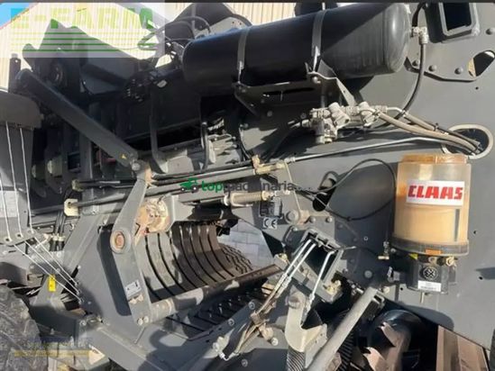 Empacadora gigant - Claas - quadrant 3200 fc t