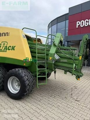 Empacadora gigant - Krone - 1270 xc