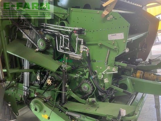 Empacadora gigant - Krone - comprima cv 150 xc