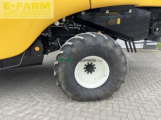 Cosechadora de Cereal - New Holland - ch 7.70