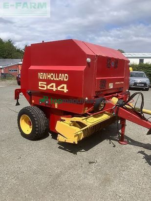 Empacadora gigant - New Holland - 544