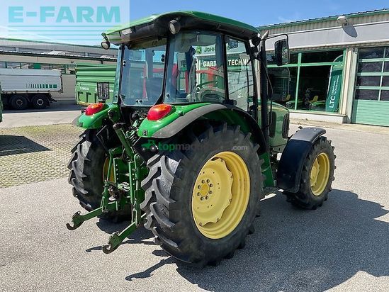 Tractor agrícola - John Deere - 5820