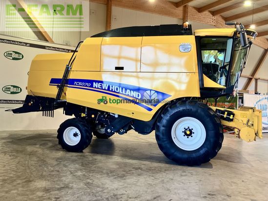 Cosechadora de Cereal - New Holland - tc 5070