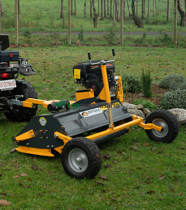 TRITURADORA DESBROZADORA ATV QUAT 18 CV MARTILLOS O CUCHILLAS 120-140