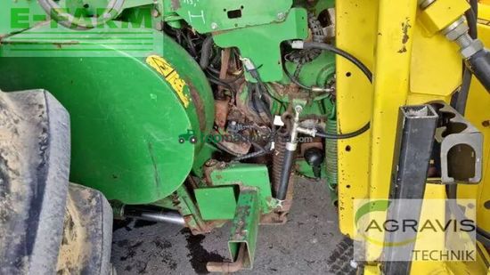 Cosechadora de Cereal - John Deere - 7400