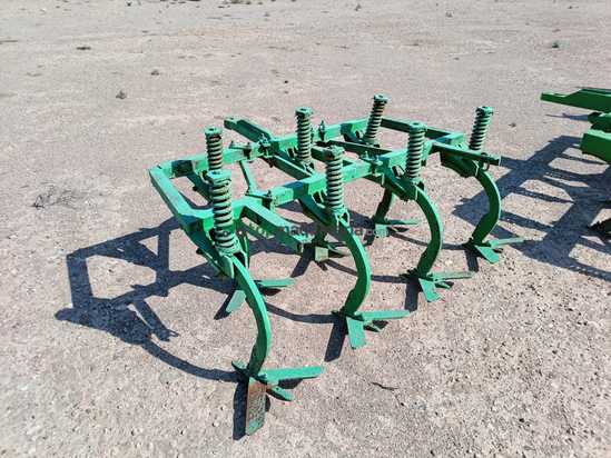 Cultivador de 7 brazos con muelles