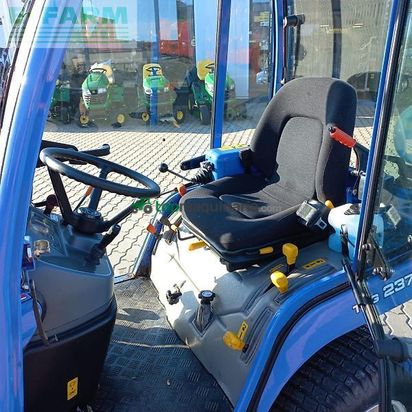 Tractor agrícola - Iseki - txg237