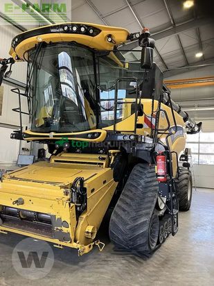 Cosechadora de Cereal - New Holland - cr 10.90