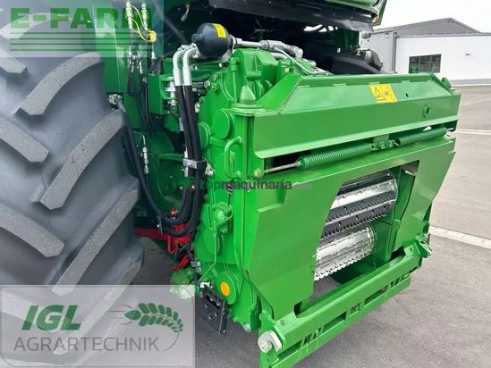 Cosechadora de Cereal - John Deere - 8200 i
