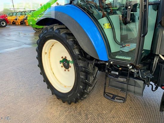 Tractor agrícola - New Holland - t5.105 super steer tractor (st25689)