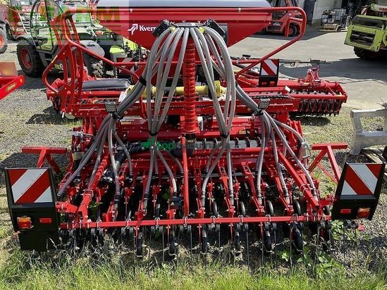 Sembradora - Kverneland - e-drill compact