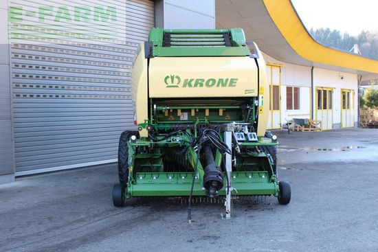 Empacadora gigant - Krone - comprima v 150 xc