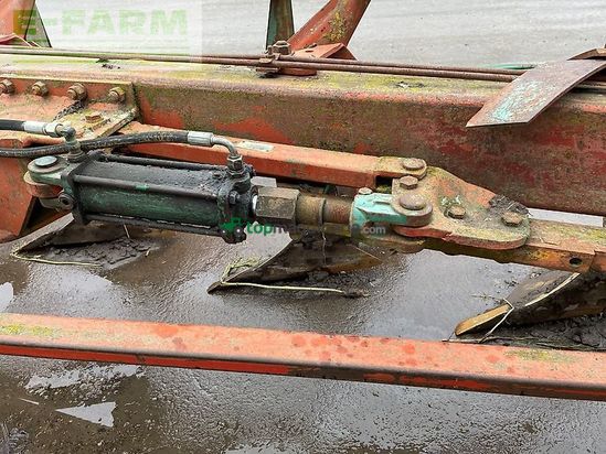 Arado - Kverneland - plow