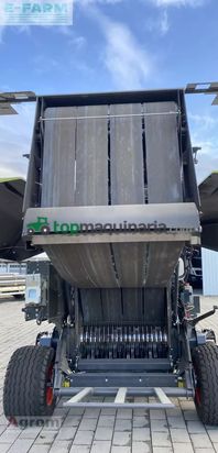 Empacadora gigant - Claas - variant 585 rc pro
