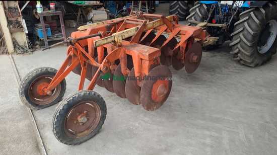 Grada arrastrada de 16 discos