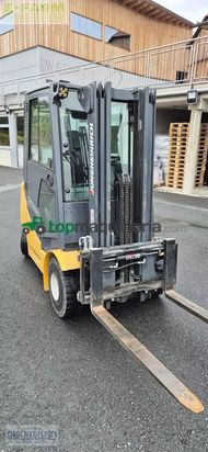 Elevadora - Jungheinrich - dfg 316s