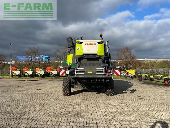 Cosechadora de Cereal - Claas - trion 530 montana