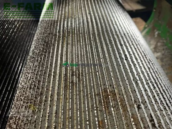 Cosechadora de Cereal - John Deere - 8400