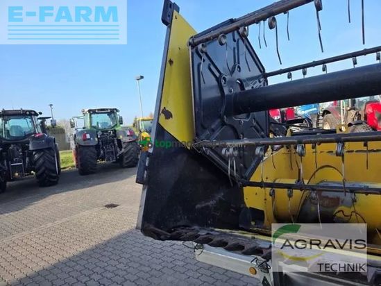 Cosechadora de Cereal - New Holland - cs 640