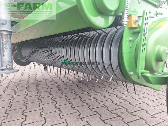 Empacadora gigant - Krone - comprima f 125 xc demo