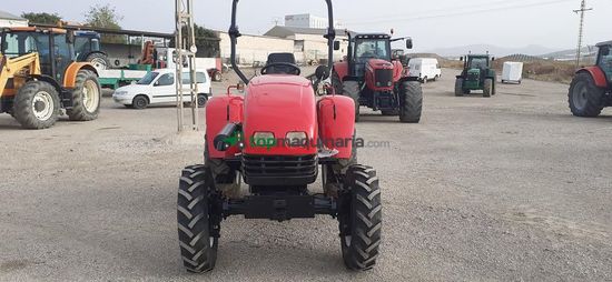 Tractor agrícola Dong Feng DF404