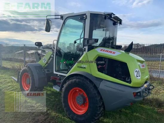 Minicargadora - Claas - torion 530 + palettengabel