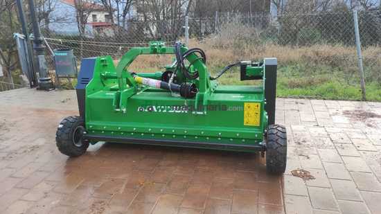 TRITURADORA PICADORA AUTOALIMENTADA DE CUCHILLAS