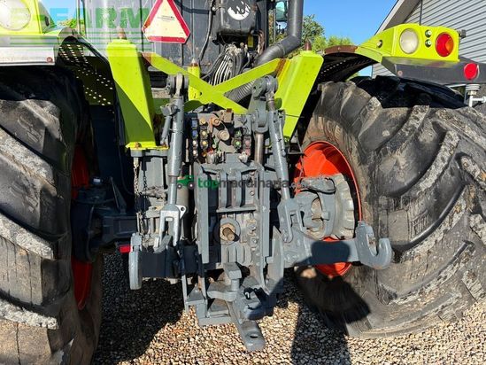 Tractor agrícola - Claas - xerion 3800 med frontlift