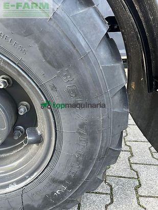 Minicargadora - New Holland - w60 c