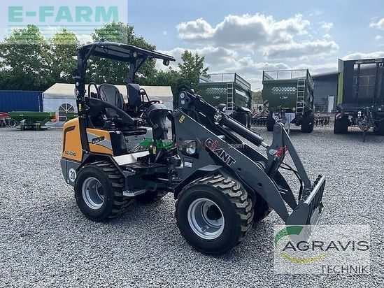 Minicargadora - Giant - g2500 hd