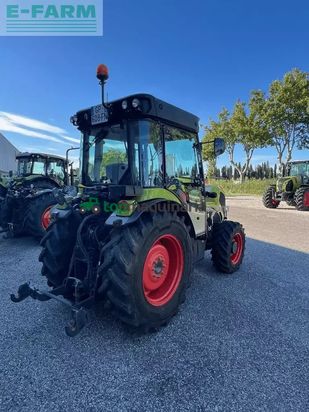 Tractor agrícola - Claas - nexos 240 l cabine tradition